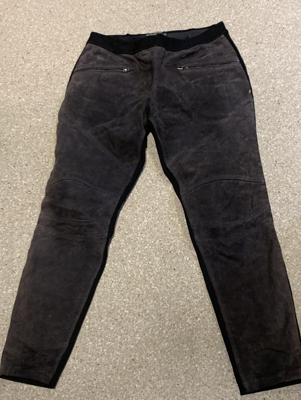 #720 "Blank NYC"  Charcoal Suede Dual Sides Leggings